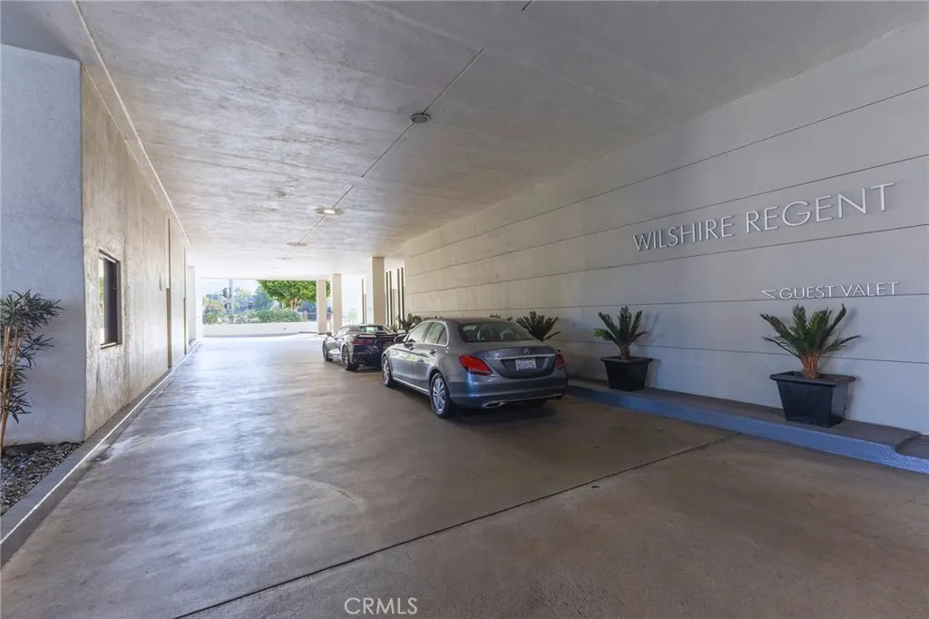 Additional image 72 of 10501 Wilshire Blvd, Los Angeles, CA 90024