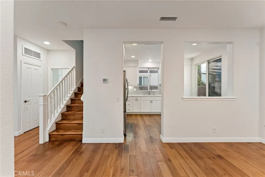 Additional image 5 of 204 Windy Ln, Tustin, CA 92782