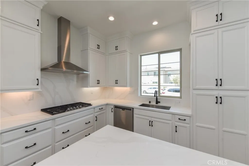 Additional image 51 of 162 Pattern, Irvine, CA 92618