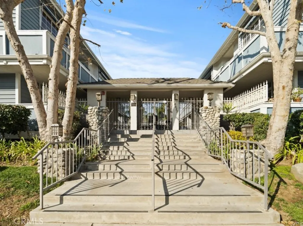 Property image for 18427 Vincennes St Unit 5, Northridge, CA 91325