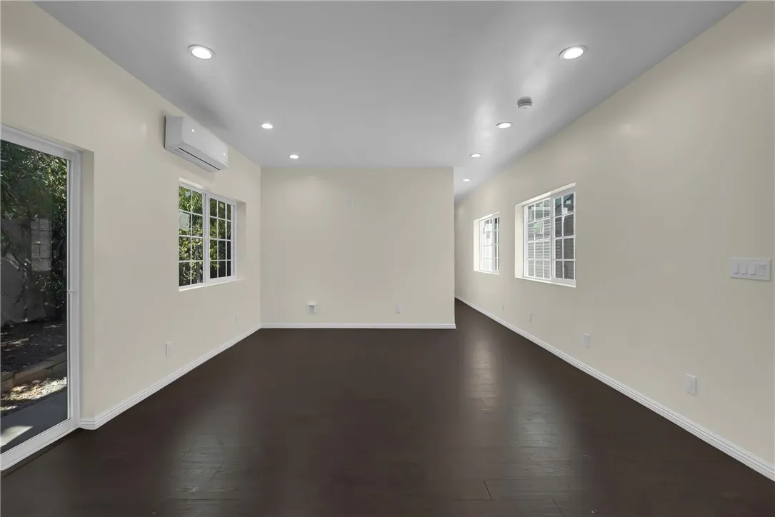 Additional image 29 of 23393 Schoolcraft Street, West Hills, CA 91307