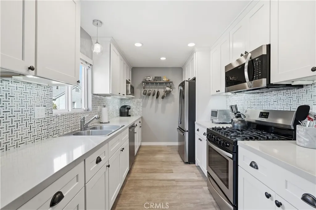 Additional image 9 of 116 5th Place, Manhattan Beach, CA 90266