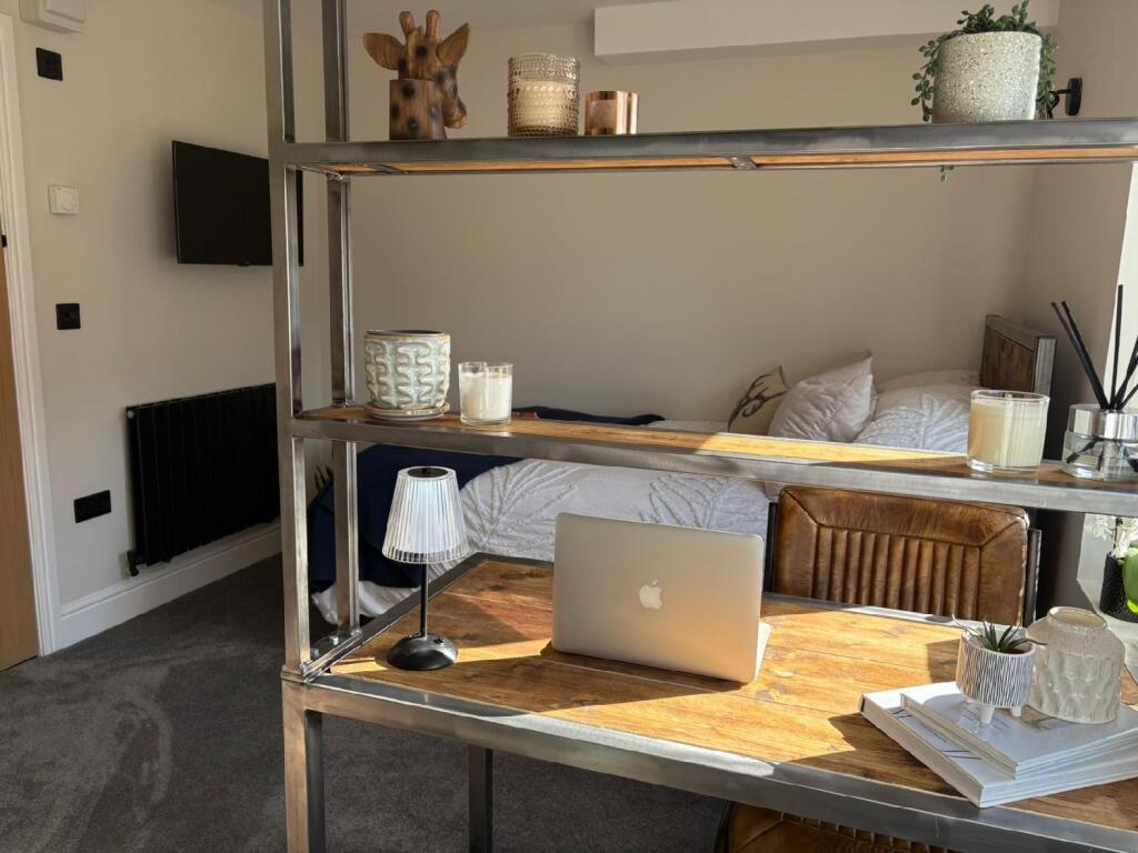 Additional image 4 of U 71 Raddlebarn Road, Selly Oak, Birmingham, West Midlands, B29