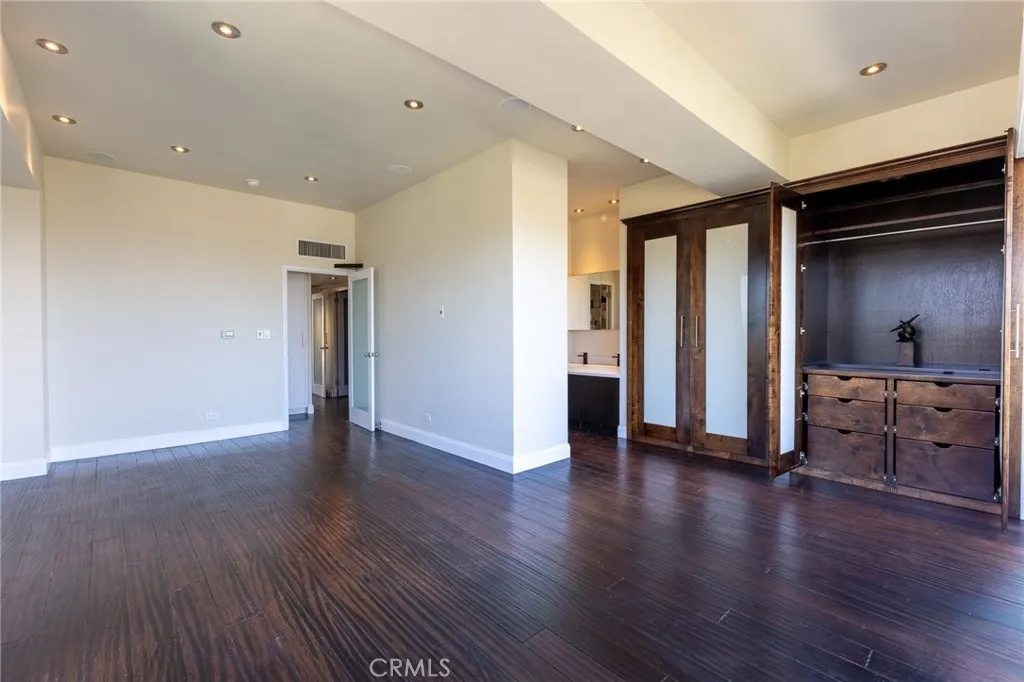 Additional image 26 of 10501 Wilshire Blvd, Los Angeles, CA 90024