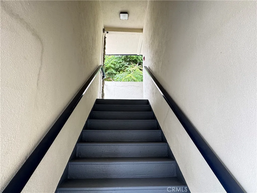 Additional image 66 of 251 N Oakland Ave Unit 10, Pasadena, CA 91101