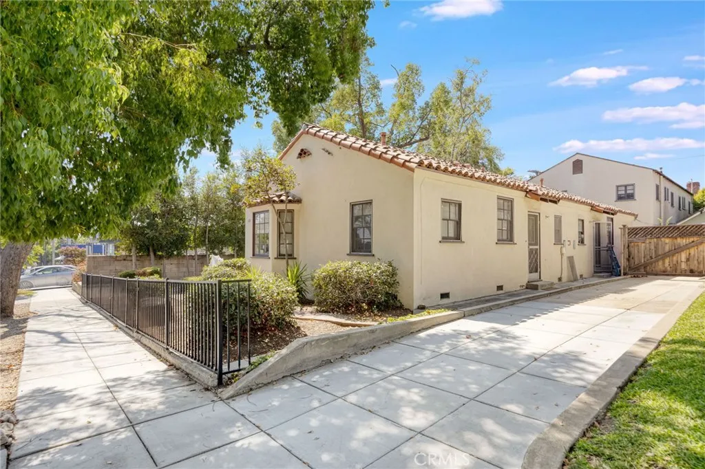 Property image for 1367 N Mentor Avenue, Pasadena, CA 91104