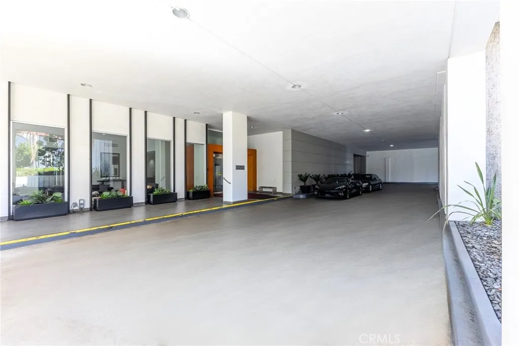 Additional image 36 of 10501 Wilshire Blvd, Los Angeles, CA 90024