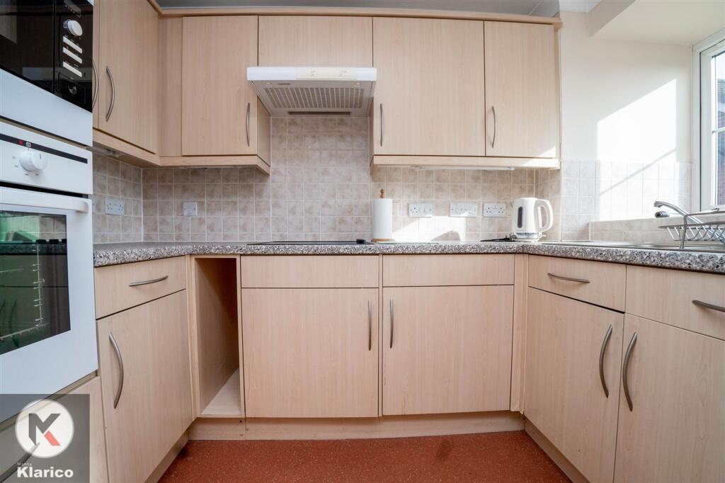 Additional image 5 of Stratford Road, Hall Green, B28