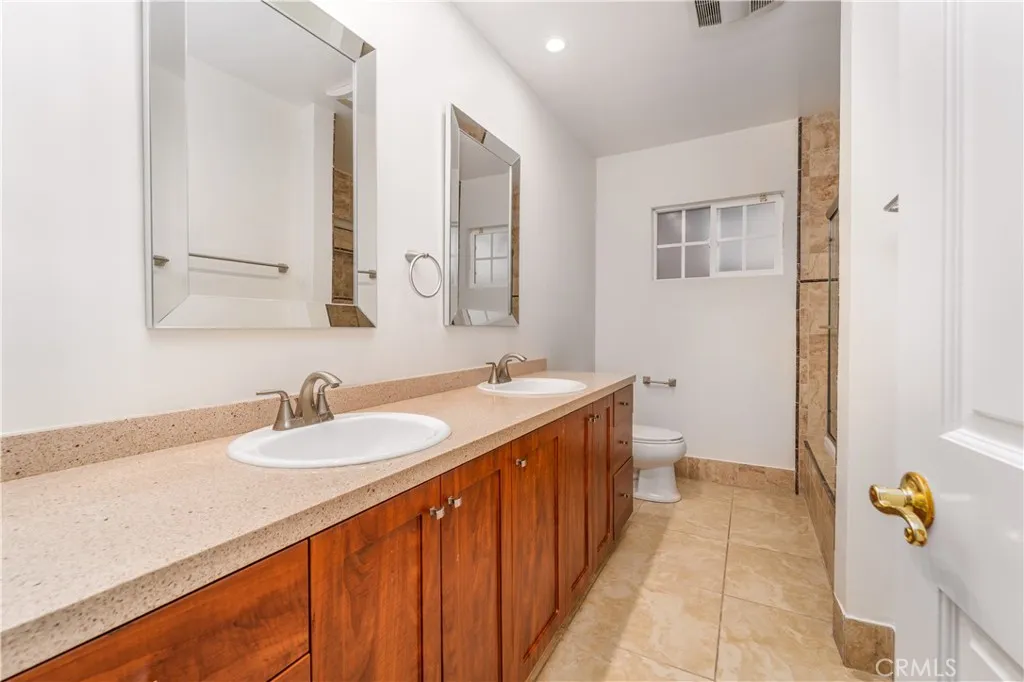 Additional image 15 of 21711 Mulholland, Woodland Hills, CA 91364