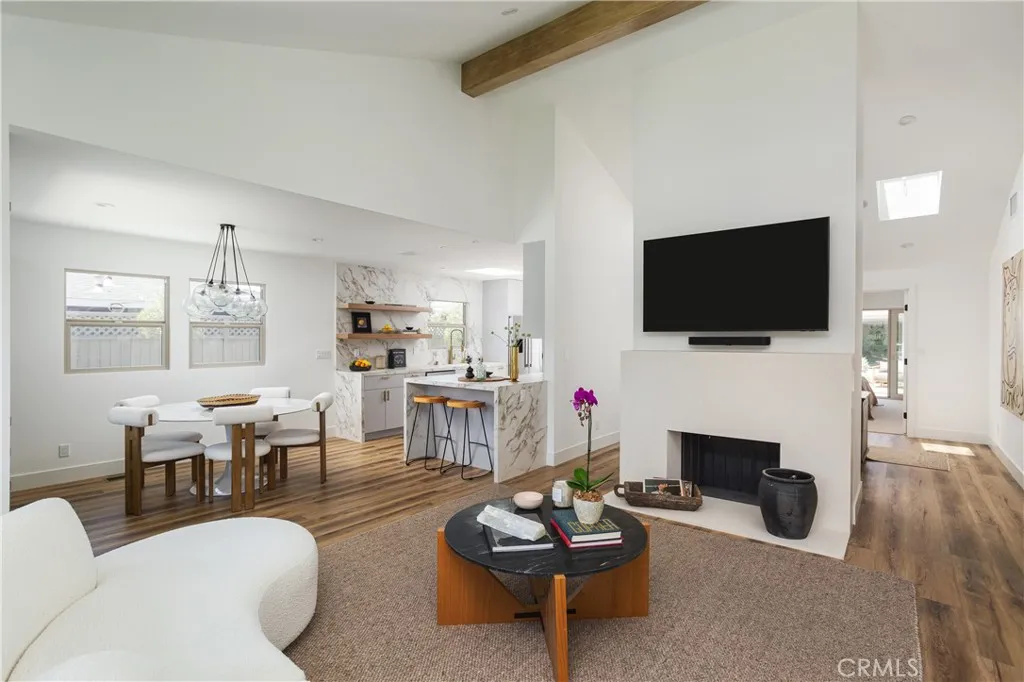 Additional image 9 of 212 E 19th Street, Costa Mesa, CA 92627