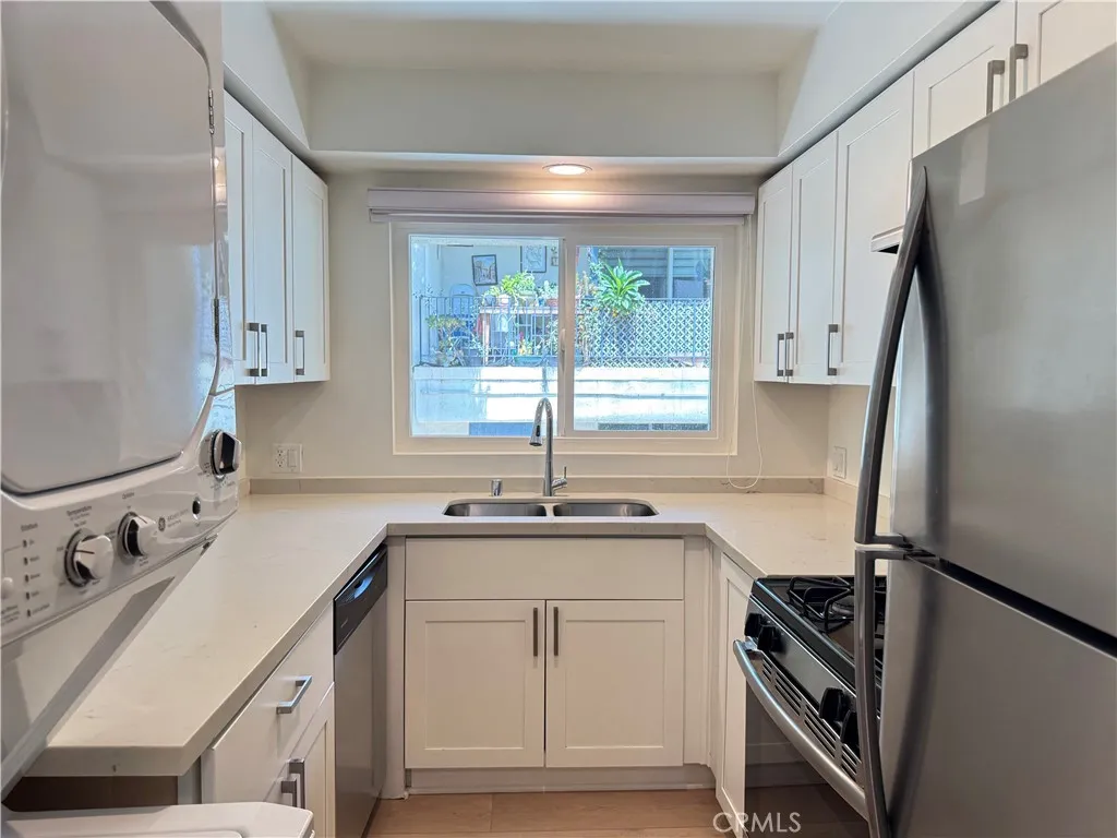 Additional image 13 of 251 N Oakland Ave Unit 10, Pasadena, CA 91101