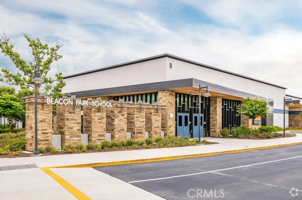 Additional image 51 of 103 Newall, Irvine, CA 92618