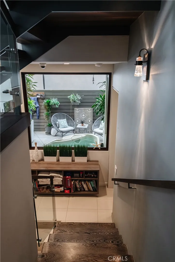 Additional image 75 of 105 Bayview Drive, Manhattan Beach, CA 90266