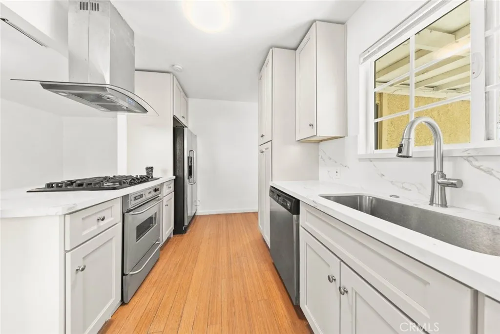 Additional image 77 of 19148 Saticoy Street, Reseda, CA 91335