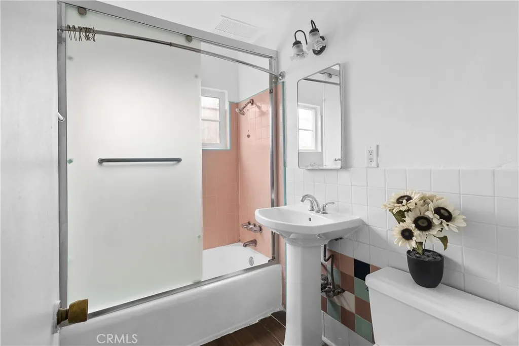 Additional image 20 of 330 W Laurel Street Unit A, Compton, CA 90220