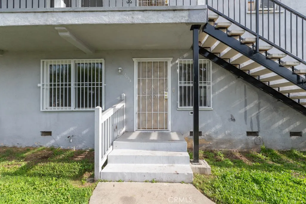 Additional image 3 of 1055 W 84th Pl, Los Angeles, CA 90044