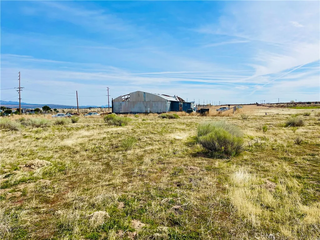 Additional image 15 of 49357 W. Avenue D, Lake Hughes, CA 93536