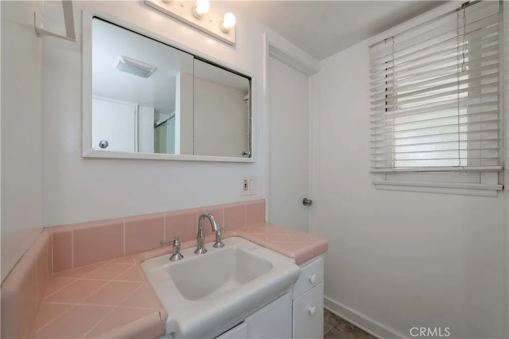 Additional image 19 of 358 E 11th St, Upland, CA 91786