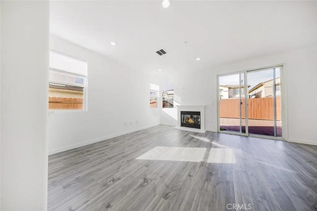 Additional image 4 of 8537 Thunderbird, North Hills, CA 91343