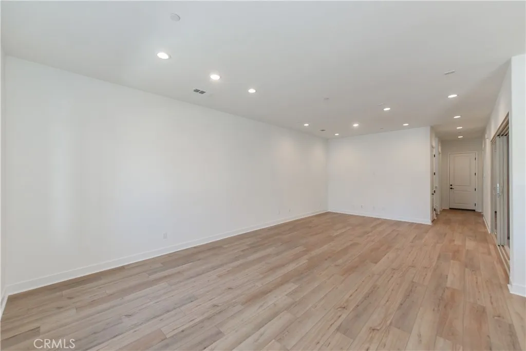 Additional image 6 of 162 Pattern, Irvine, CA 92618