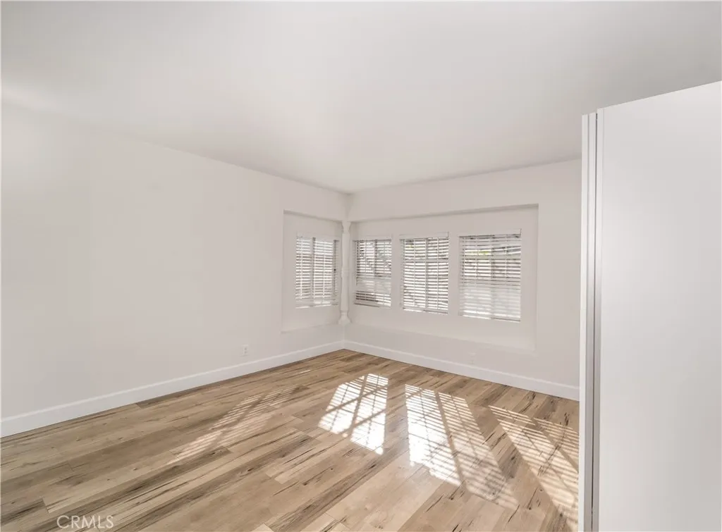 Additional image 11 of 21711 Mulholland, Woodland Hills, CA 91364