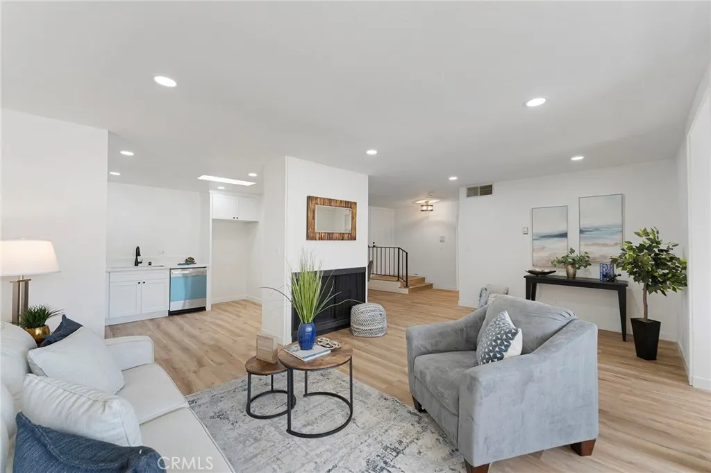 Additional image 3 of 125 N Allen Ave Unit 312, Pasadena, CA 91106