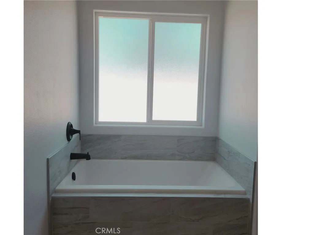 Additional image 30 of 21053 Huasna Road, Apple Valley, CA 92307