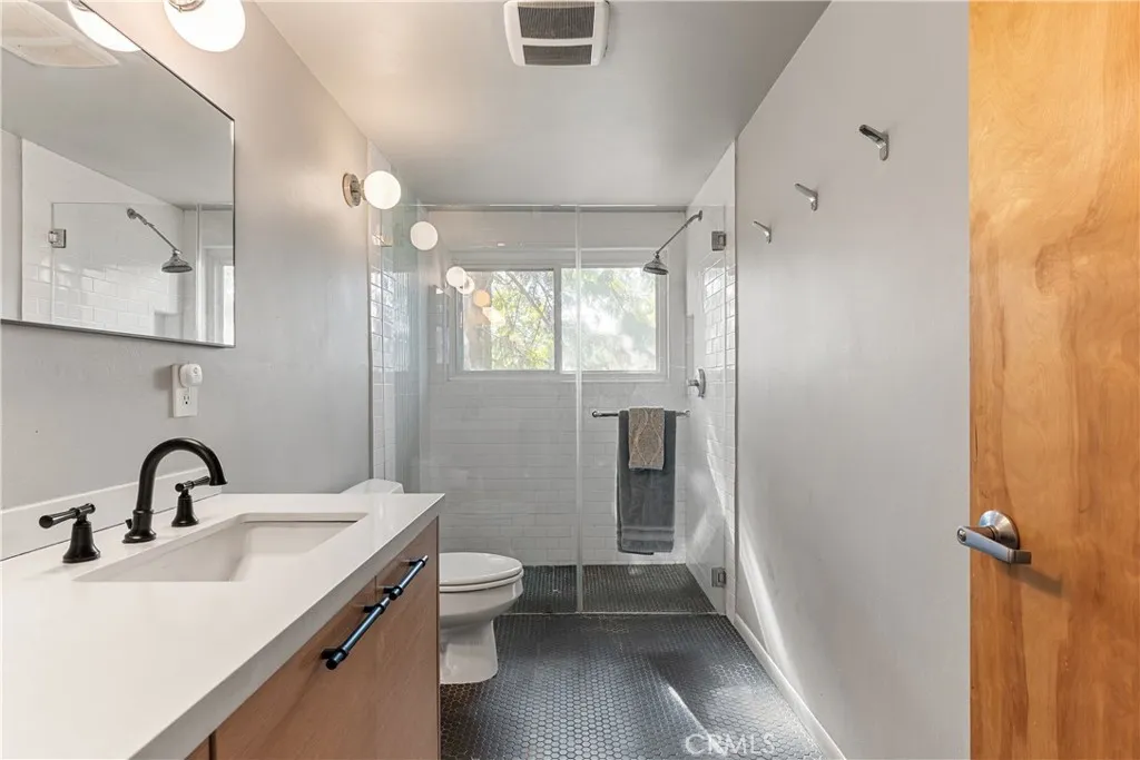 Additional image 13 of 3339 N Knoll Drive, Los Angeles, CA 90068