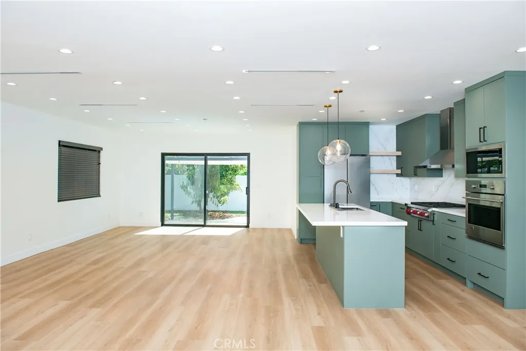 Additional image 15 of 7760 Independence, Canoga Park, CA 91304