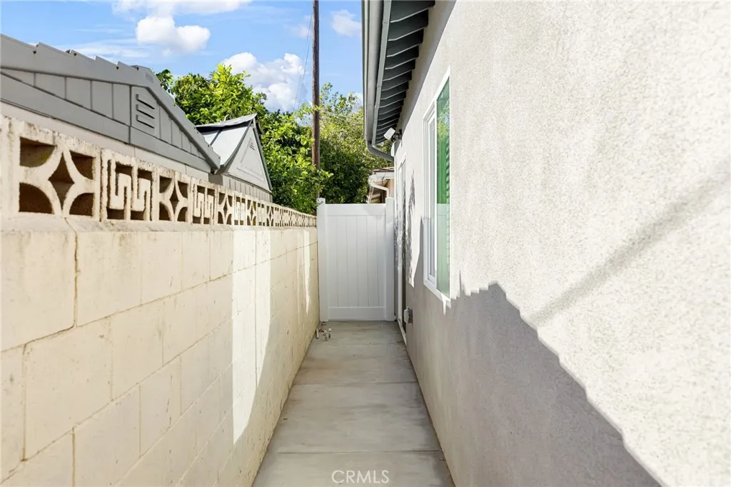 Additional image 30 of 7044 White Oak Ave Unit A, Van Nuys, CA 91406