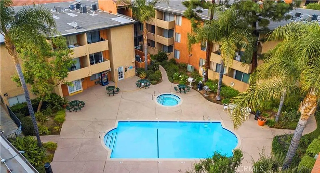 Additional image 14 of 15425 Sherman Way Unit 101, Van Nuys, CA 91406