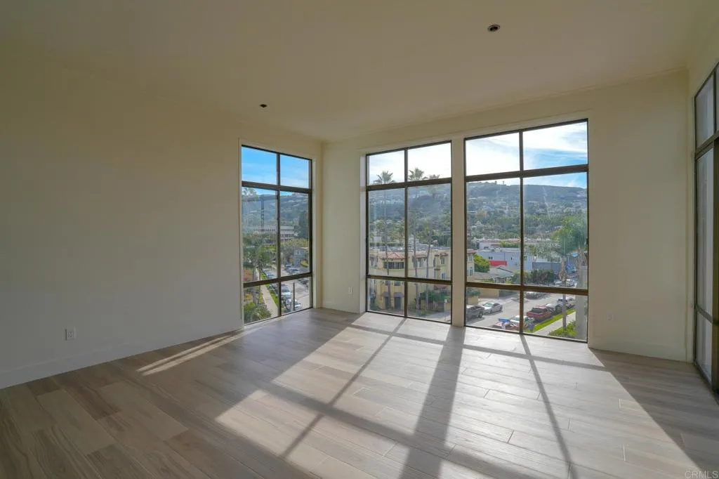 Additional image 30 of 2130 Vallecitos Unit 442, La Jolla, CA 92037