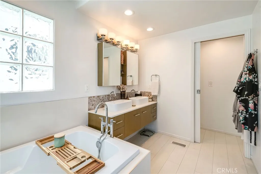 Additional image 71 of 433 Marine Unit B, Manhattan Beach, CA 90266