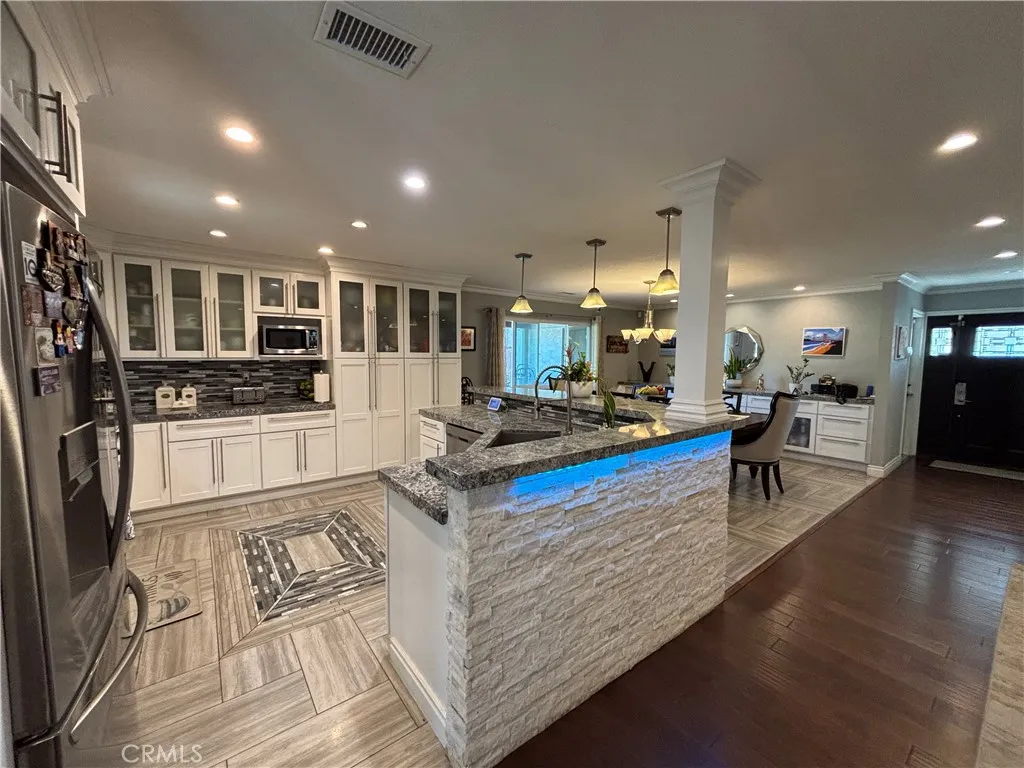 Additional image 3 of 17010 Via Los Caballeros, Riverside, CA 92504