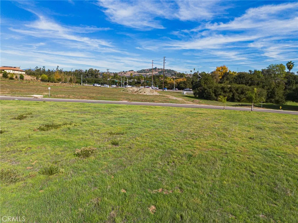 Additional image 110 of 2065 Lendee Drive, Escondido, CA 92025