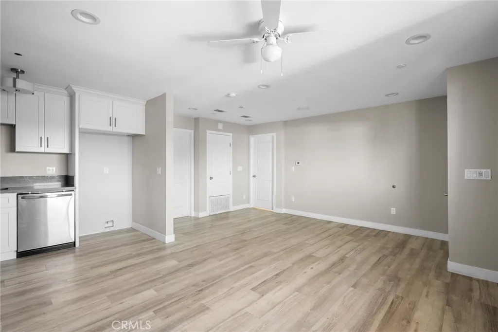 Additional image 23 of 11731 Runnymede Street Unit 3, North Hollywood, CA 91605