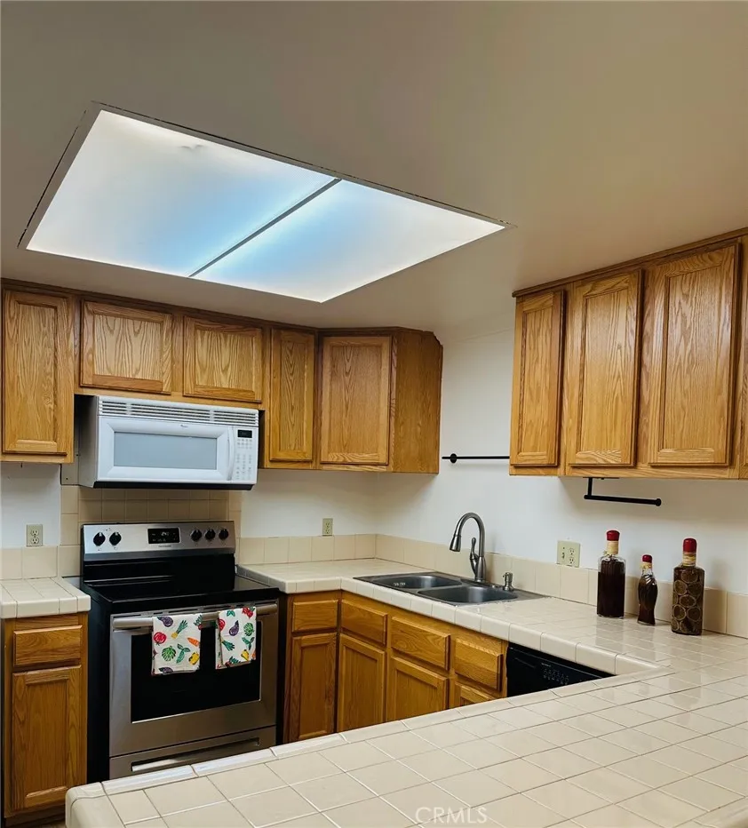 Additional image 30 of 2700 N Brea Blvd Unit 24, Fullerton, CA 92835