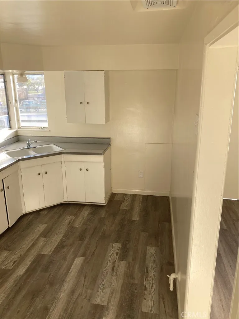 Additional image 12 of 980 W C St W, Colton, CA 92324