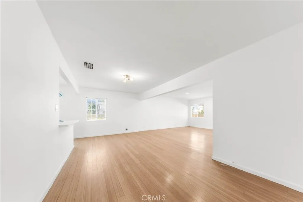 Additional image 14 of 19148 Saticoy Street, Reseda, CA 91335