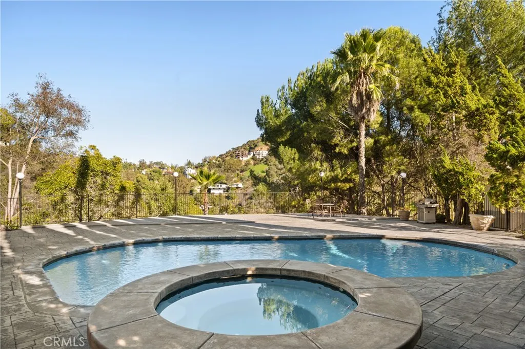 Additional image 3 of 8152 Tianna Road, Los Angeles, CA 90046