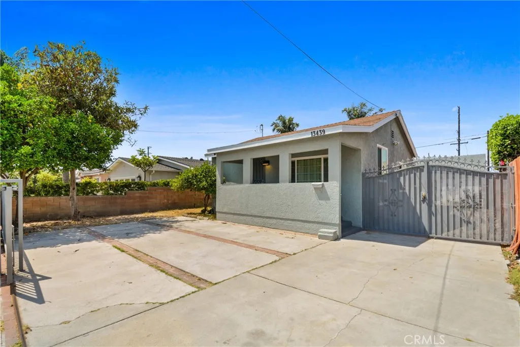 Additional image 3 of 13439 Roselle Avenue, Hawthorne, CA 90250