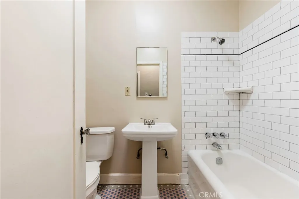 Additional image 40 of 1142 Bennett Ave, Long Beach, CA 90804