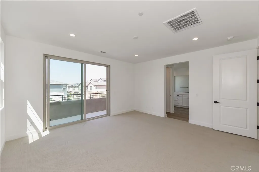 Additional image 61 of 162 Pattern, Irvine, CA 92618