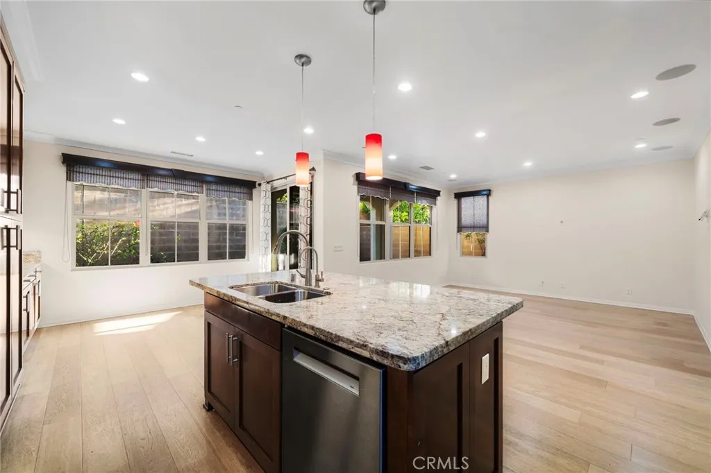 Additional image 6 of 206 Bancroft, Irvine, CA 92620