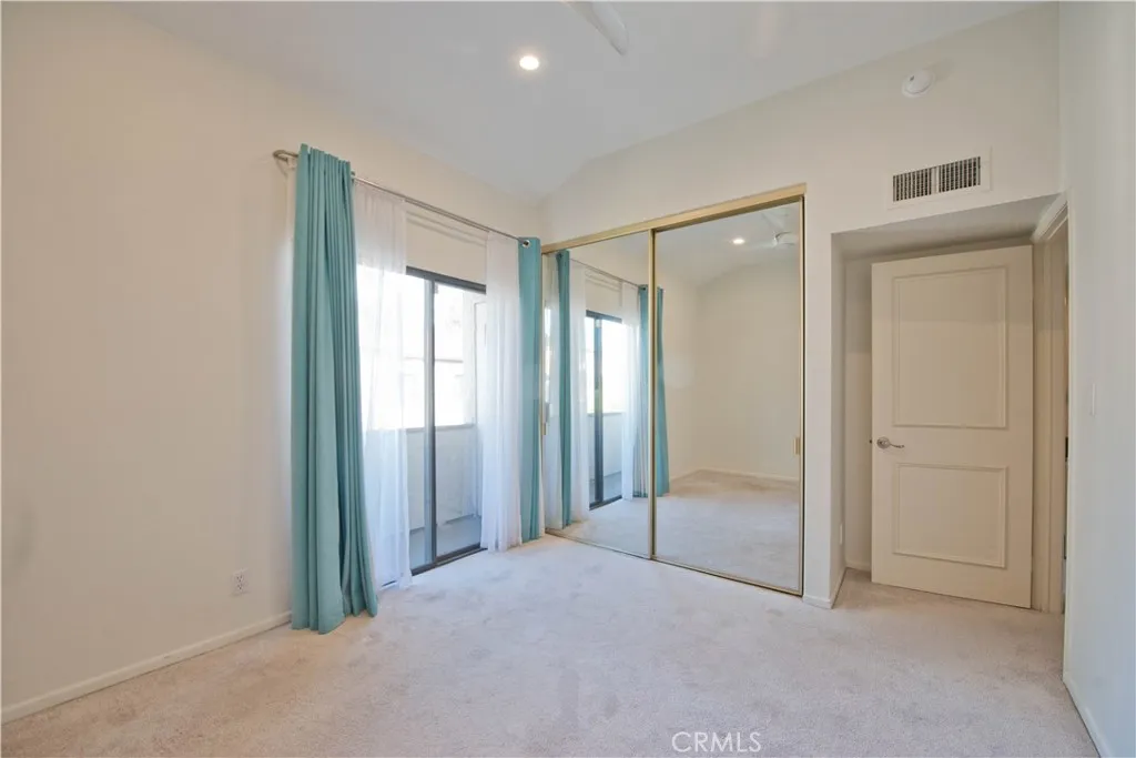 Additional image 50 of 5711 Owensmouth Unit 127, Woodland Hills, CA 91367