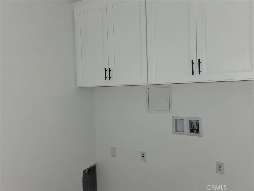 Additional image 25 of 21053 Huasna Road, Apple Valley, CA 92307