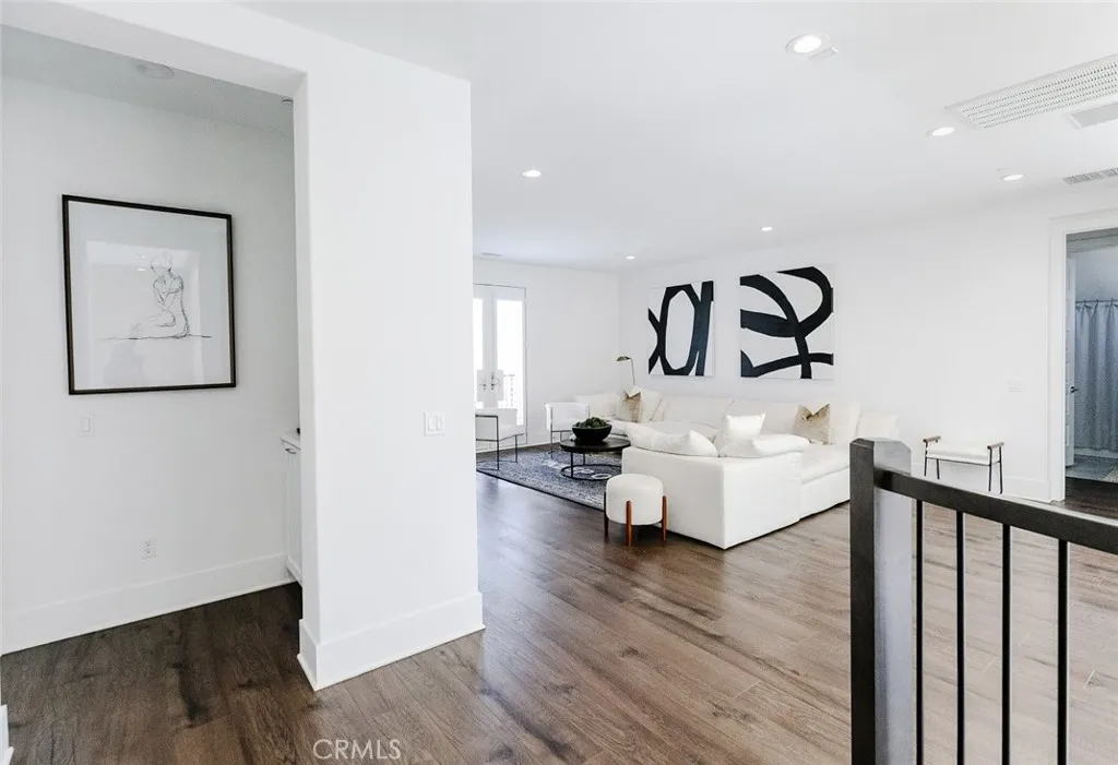 Additional image 104 of 20300 W Windsor Lane, Northridge, CA 91326