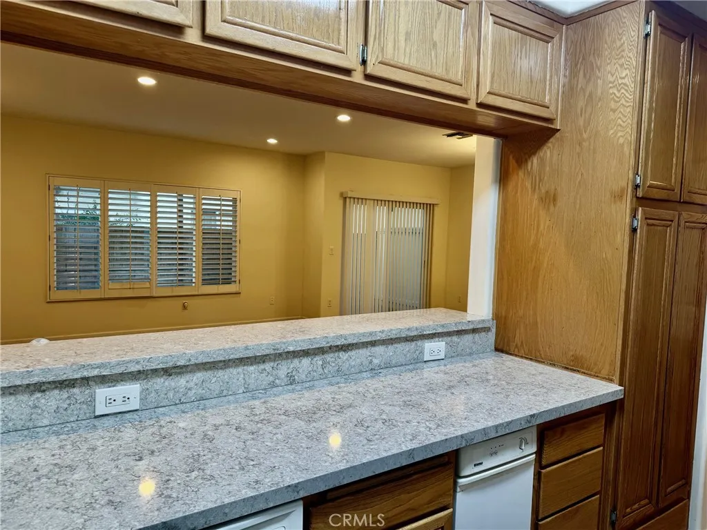 Additional image 34 of 18930 Sherman Way Unit 17, Reseda, CA 91335