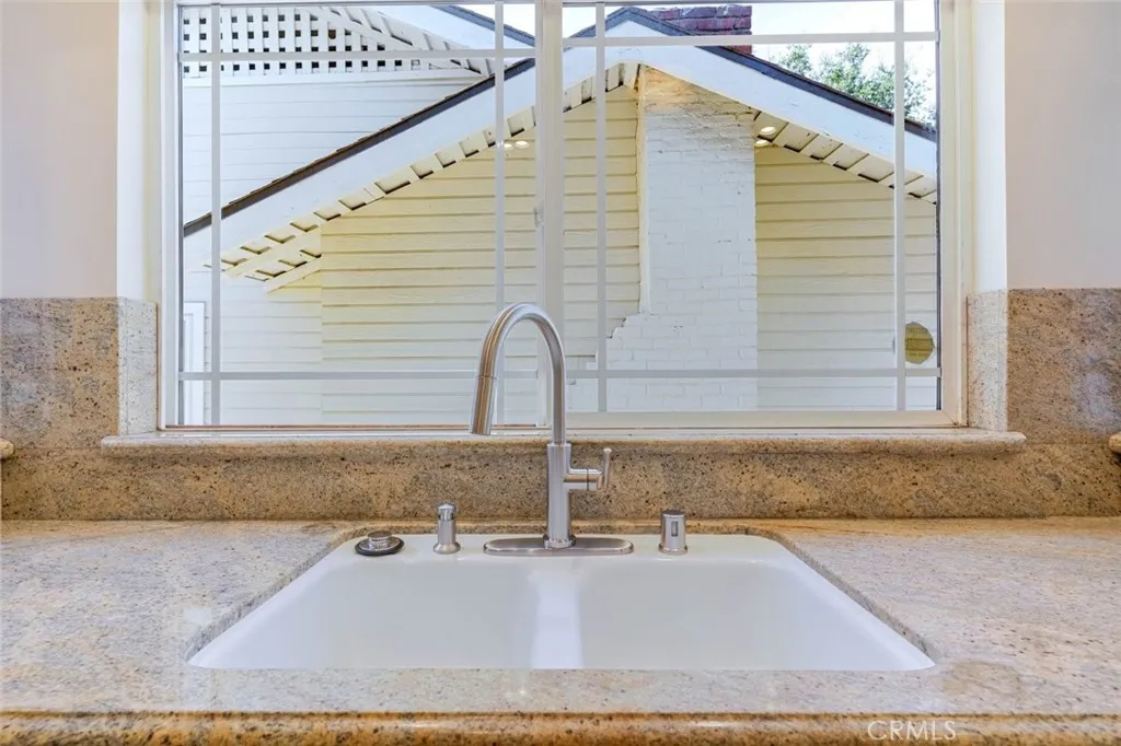 Additional image 33 of 320 E Dryden Street, Glendale, CA 91207