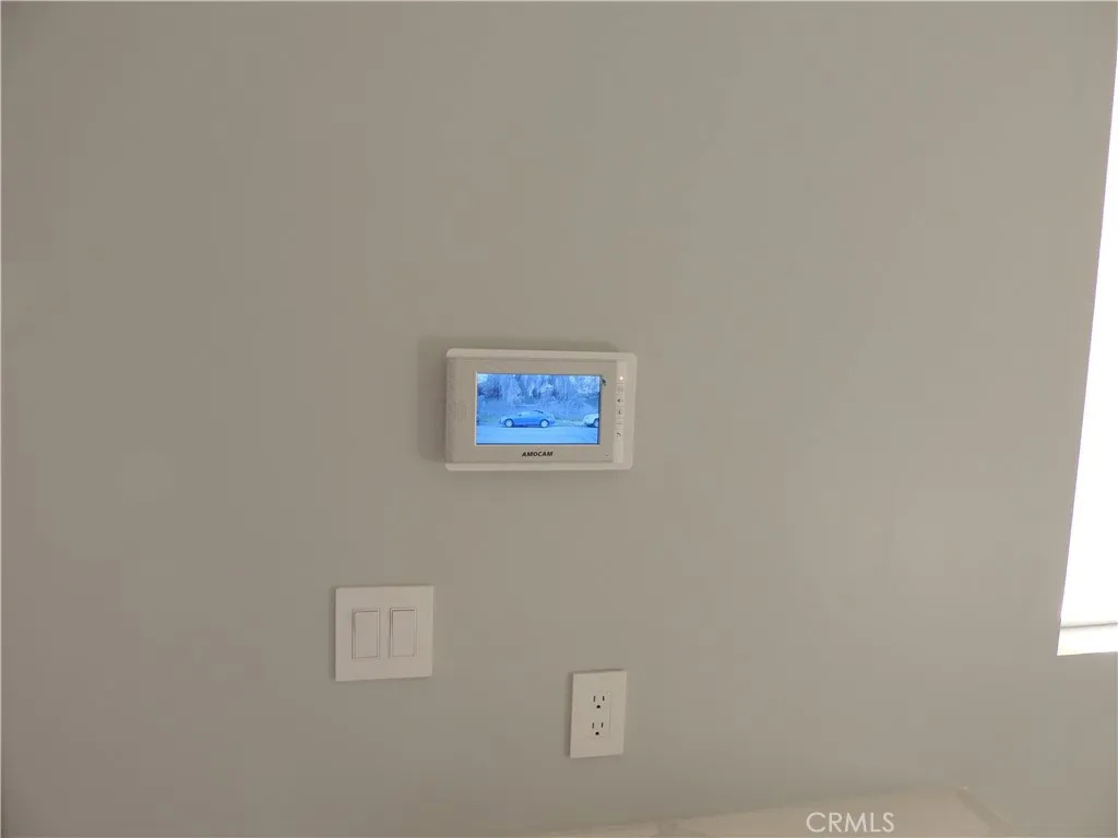 Additional image 11 of 22735 Del Valle Street Unit 3, Woodland Hills, CA 91364